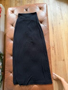 Leset knit Black Maxi Skirt - Women